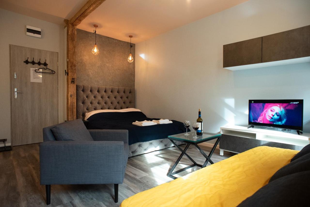 Apartament Antresola Fabryczna Зелена Гура Екстер'єр фото